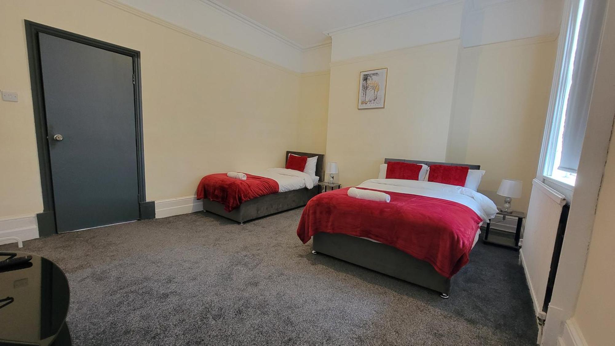 Apartment Exquisite Centre 5 Bedroom House - Lt